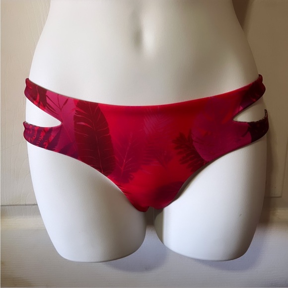 ❌SOLD❌ Acacia Psychedelic Leaf Set - Picture 2 of 3